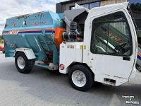 Voerverdeelwagen  / Voerdoseerwagen Storti Labrador 120