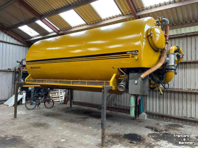 Container haakarm-carrier Kurstjens 3 asser
