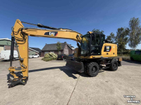 Bandenkraan / Graafmachine op wielen Caterpillar M318F schuifblad en stempels