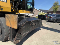 Bandenkraan / Graafmachine op wielen Caterpillar M318F schuifblad en stempels