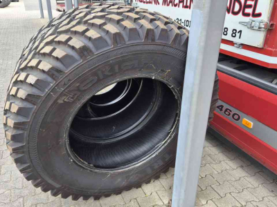 Wielen, Banden, Velgen & Afstandsringen Nokian 480/80R34 en 400/80R24 TRI2 straatbanden gazonbanden