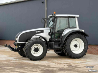 Tractor / Trekker Valtra T140