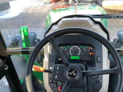 Tuinbouwtraktoren John Deere 5058E 24F/12R PR Compact Tractor