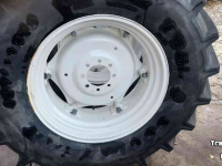 Wielen, Banden, Velgen & Afstandsringen Good Year 480/70R30