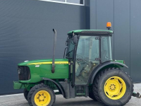 Tractor / Trekker John Deere 5615v