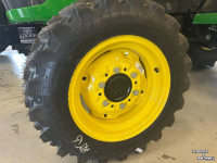 Smalspoor tractor John Deere 3025E