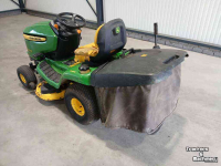 Zitmaaier John Deere X 300R zitmaaier