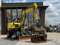Bandenkraan / Graafmachine op wielen Wacker Neuson EW 100 Airco Powertilt 3 Bakken Palletvork  Steunpoten