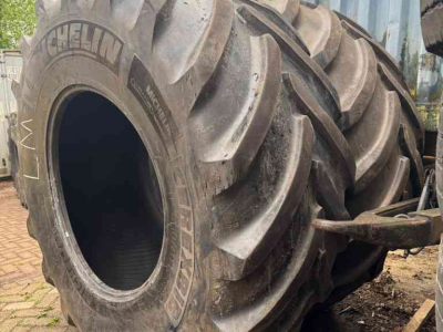 Wielen, Banden, Velgen & Afstandsringen Michelin 800/70R38