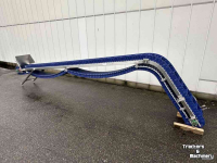 Transportband  Franz Nahrungsmittelmaschinen elevator  Stijle opvoerband met schakelband  30 cm breed