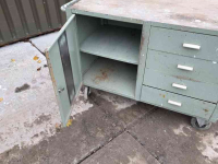 Werktafel  werkbank gereedschapkist
