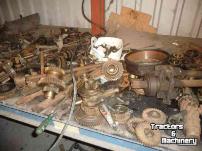 Gebruikte onderdelen van tractoren Deutz 4006/4506/5006/5206/5506/6206