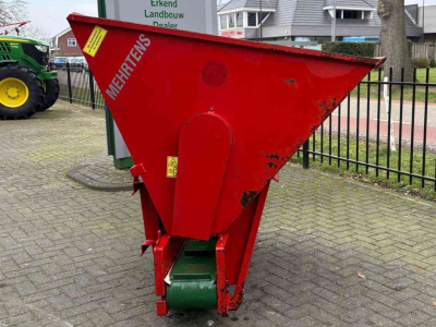 Zaagselstrooier voor boxen Mehrtens EG1200BL Boxenstrooier