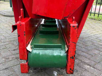 Zaagselstrooier voor boxen Mehrtens EG1200BL Boxenstrooier
