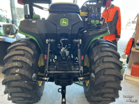 Smalspoor tractor John Deere 3038E