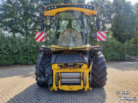 Veldhakselaar New Holland FR 780