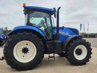 Tractor / Trekker New Holland T7.245 PC Sidewinder INT4