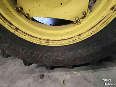 Tractor / Trekker John Deere 6400