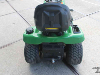 Zitmaaier John Deere X350 zitmaaier maaitrekker mulching grasmaaier