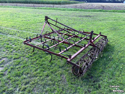 Cultivator  Triltand cultivator met verkruimelrol rol