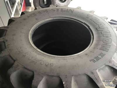 Wielen, Banden, Velgen & Afstandsringen Vredestein Set 710/75R38 en 600/70R28