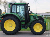 Tractor / Trekker John Deere 6M125