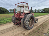 Compact tractor International 533