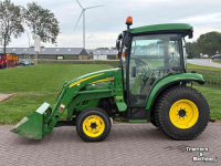 Compact tractor John Deere 3720