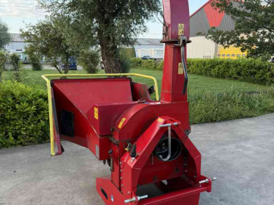 Houthakselaar Lindana TP 200 PTO