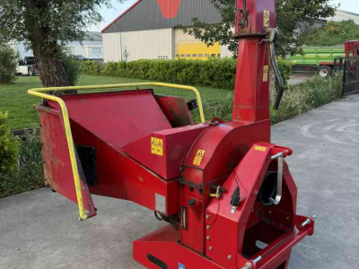 Houthakselaar Lindana TP 200 PTO