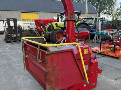 Houthakselaar Lindana TP 200 PTO