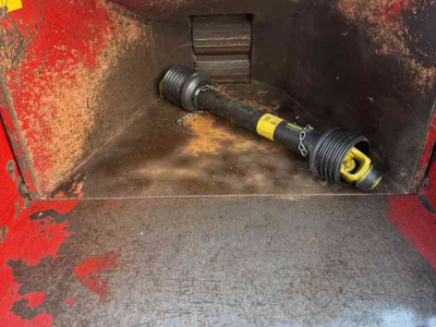 Houthakselaar Lindana TP 200 PTO