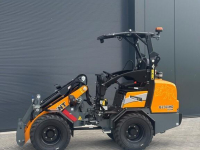 Shovel / Wiellader / Kniklader Giant G2300extra