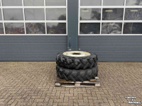 Wielen, Banden, Velgen & Afstandsringen Michelin 12.4R32 op 6 gaats velg