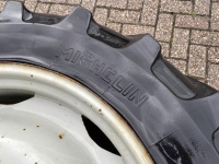 Wielen, Banden, Velgen & Afstandsringen Michelin 12.4R32 op 6 gaats velg