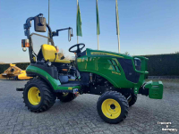 Compact tractor John Deere 1026R