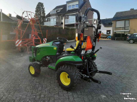 Compact tractor John Deere 1026R