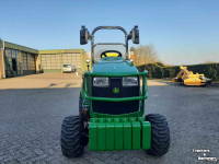 Compact tractor John Deere 1026R
