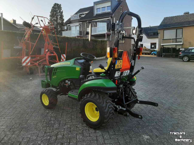 Compact tractor John Deere 1026R