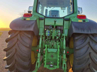 Tractor / Trekker John Deere 6830