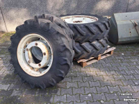 Wielen, Banden, Velgen & Afstandsringen Pirelli 13.6-R24 en 14.9/R38