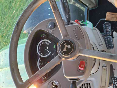 Tractor / Trekker John Deere 6830