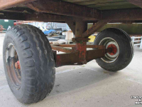 Vierwielige wagen / Landbouwwagen  landbouwwagen Balenwagen aanhangwagen aanhanger 4-wielige wagen kar balenkar