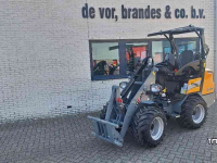 Shovel / Wiellader / Kniklader Giant G2300HD
