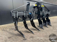 Woeler / Diepwoeler / Voorzetwoeler  Agroland TPC 300 diepwoeler met hef