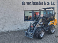 Shovel / Wiellader / Kniklader Giant G2300HD