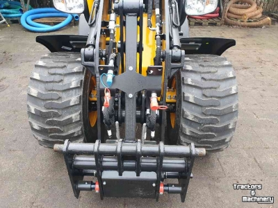 Shovel / Wiellader / Kniklader JCB 403  plus