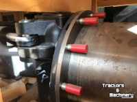 Tractor / Trekker New Holland VOORAS Compleet voor NewH T8.xxxx Parts nr:84357980