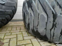 Wielen, Banden, Velgen & Afstandsringen Nokian 700/50xR26,5