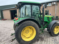 Tractor / Trekker John Deere 5085M